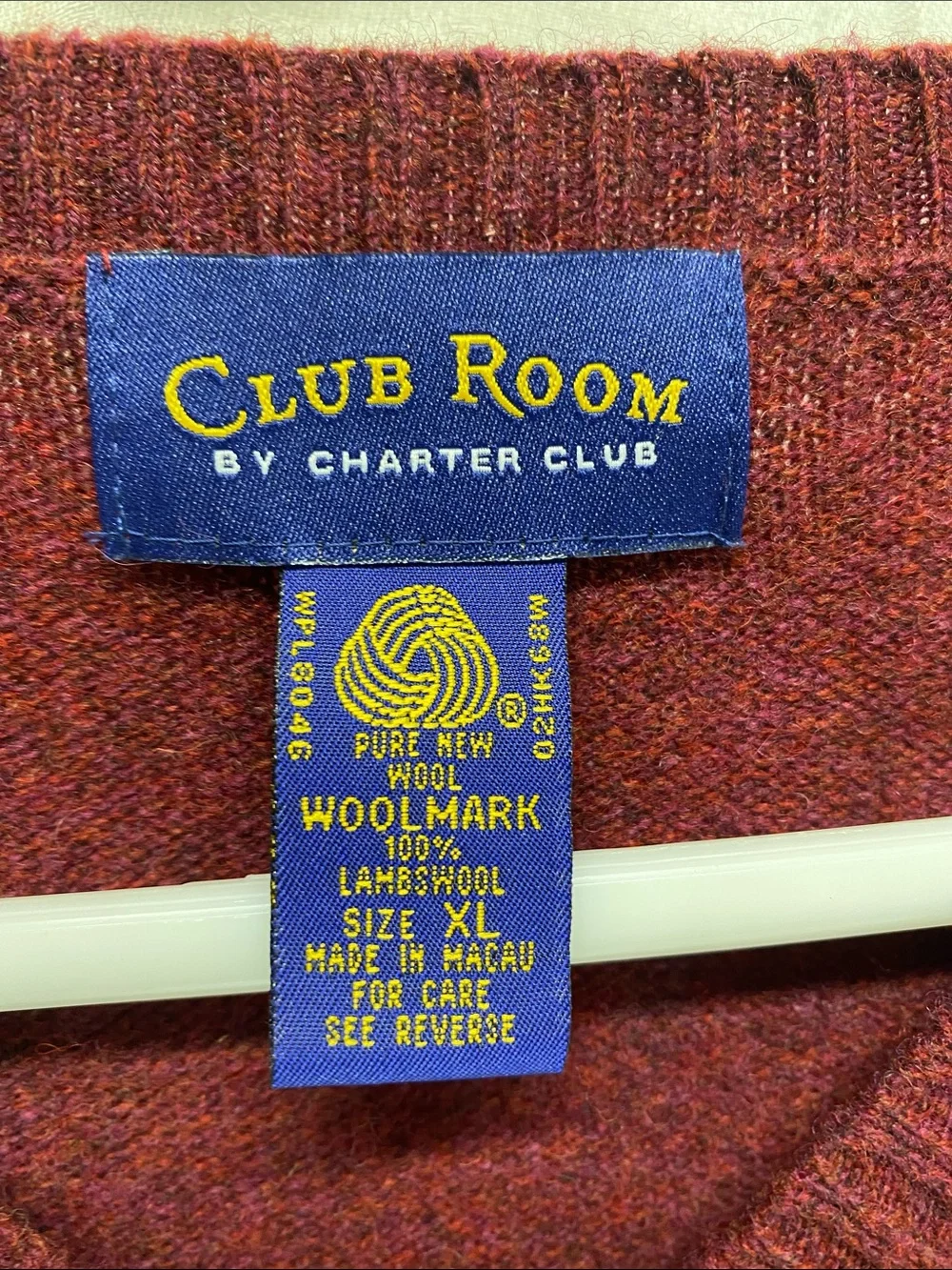 Vtg Club Room Mens XL 100% Pure Lambs Wool V Neck Burgundy Sweater Vest Grandpa